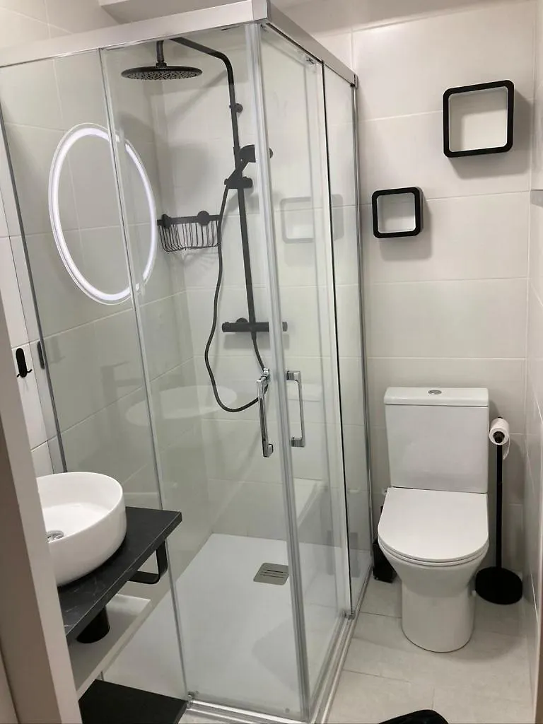 Très Bel Appartement Entièrement Rénové Empuriabrava