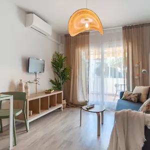  Appartement Con Terraza Cerca De La Playa By Insidehome